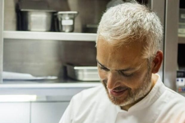 Ο executive chef Αγγελος Λάντος υπογράφει τις δημιουργίες της brasserie